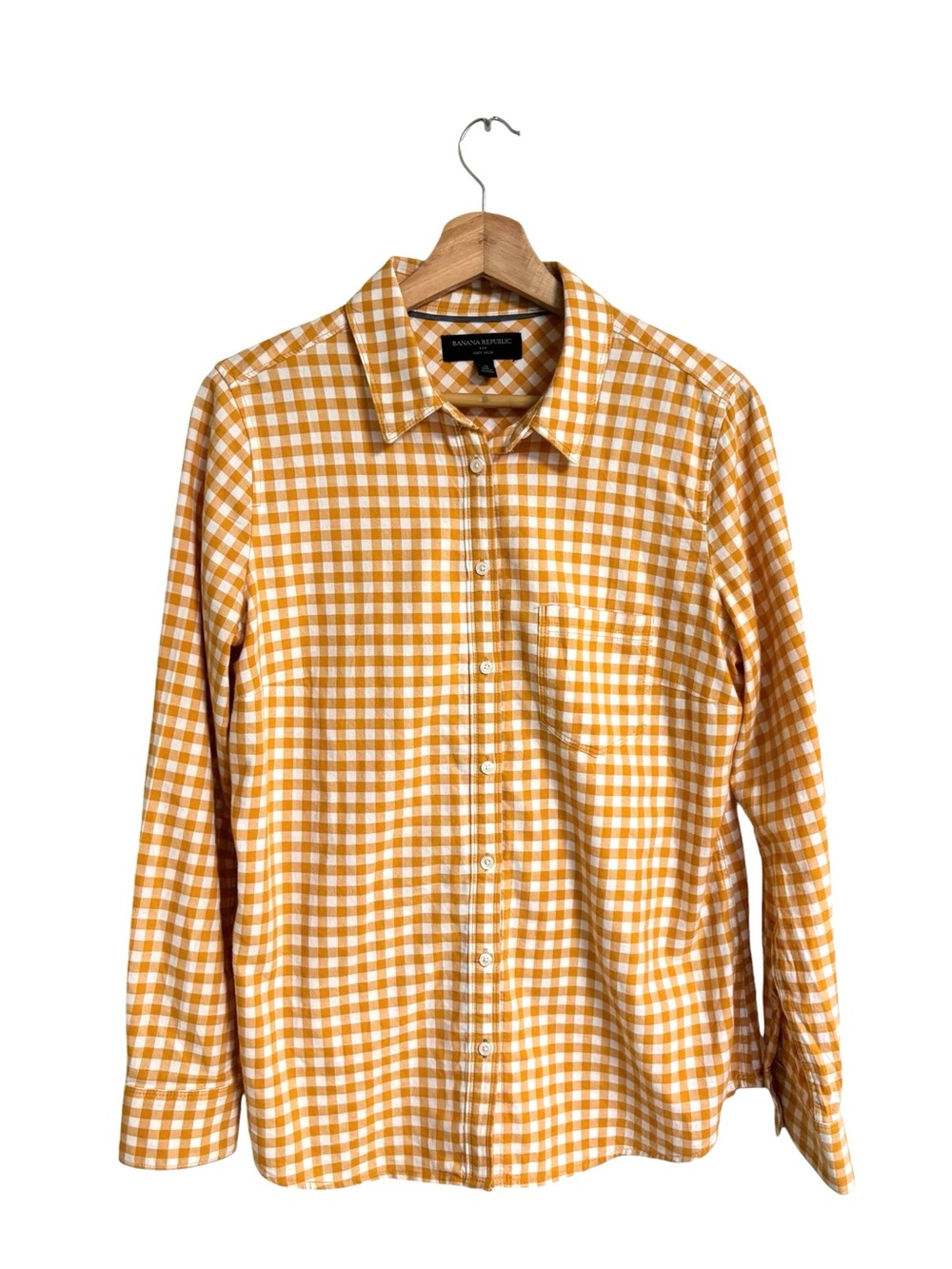 Banana Republic soft wash  mustard gingham pattern long sleeve button shirt M
